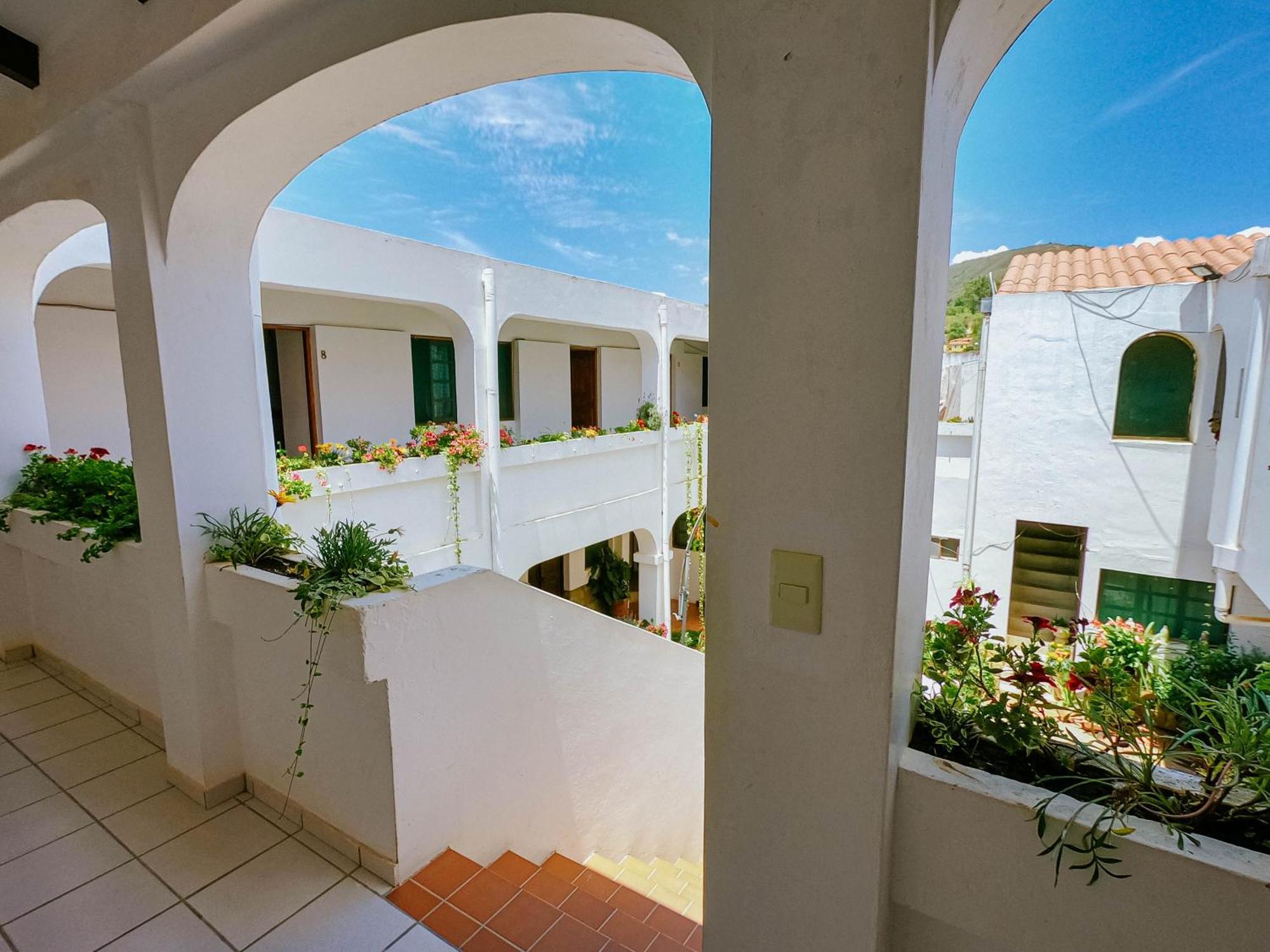 Hotel Casablanca Samaipata Exteriör bild